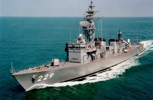 ▲日本海上自衛隊阿武隈級護衛艦除役後將轉移給菲律賓。（圖／海上自衛隊）