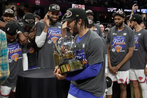 布朗森全票榮獲東決MVP！美媒大讚：以奪冠為目標選他而非唐西奇