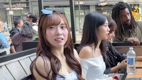 ▲Uni-Girls隊長小美當下超驚恐。（圖／翻攝自姑娘放肆YouTube）