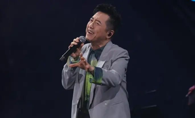 ▲庾澄慶日前遭中國節目《歌手2026》淘汰，粉絲也紛紛到他社群留言安慰，不料庾澄慶竟被抓包按讚一則寫下「無腦大陸綜藝」的留言，瞬間讓陸粉全炸鍋。（圖／翻攝自庾澄慶IG@harlemyu_1986）