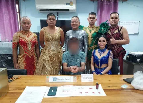 「泰」拚了！多位高階警官「穿亮片長裙」化身火辣舞者逮毒販