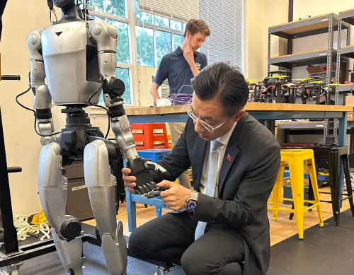 盧秀燕爭取無人機中心　江啟臣赴美對接AI機器人拚「智造台中」