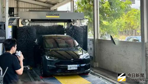 ▲ 「CW 5龍門智慧洗車系統」以高壓清潔技術、多角度自動噴嘴、輪圈清潔、特殊CareTouch科技泡棉、智慧輪廓偵測等技術為愛車人士帶來深度潔淨的洗車體驗。（圖／記者陳美嘉攝，2026.05.27）
