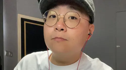 郝劭文證實回台定居！曾直播月撈3.3億台幣：有存到可以生活的錢