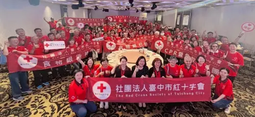 台中市紅十字會表揚志工　期勉「續航＋1」讓愛接力走更遠
