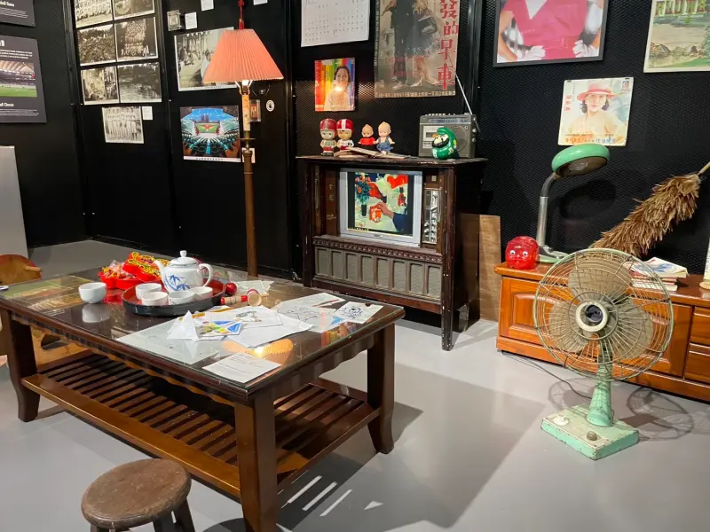    ▲「中信60甲子緣」重現60年代的老客廳，讓許多資深球迷產生共鳴。（圖／中信金控提供）  