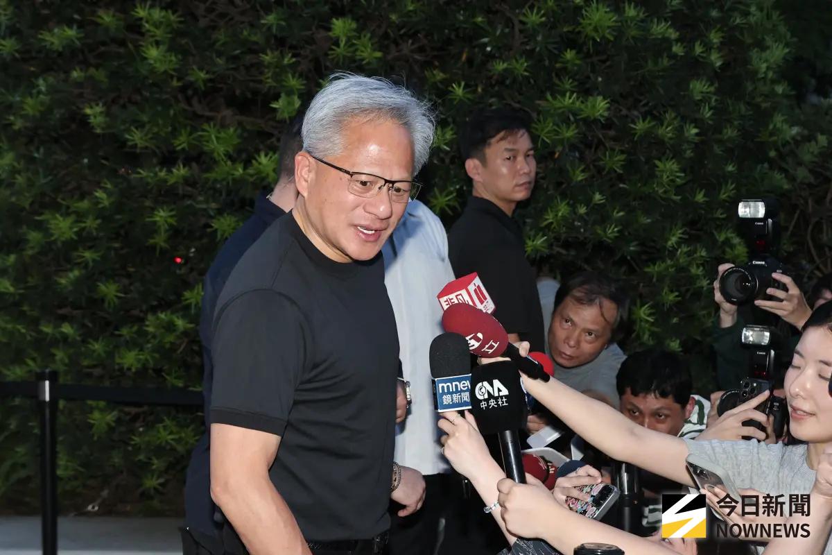 ▲輝達執行長黃仁勳今日晚間與廣達董事長林百里相約餐敘。（圖／攝影中心）