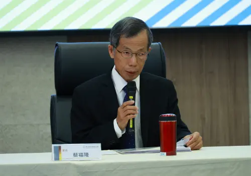 ▲資安署蔡署長福隆強調民眾應避免使用高風險App，以確保財產及隱私安全。（圖／翻攝數發部）