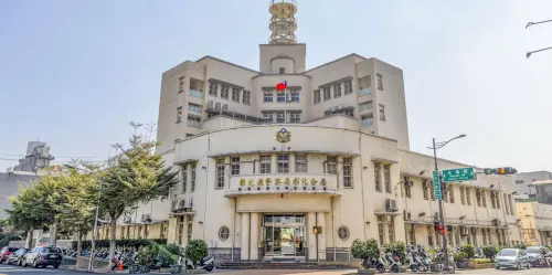 彰警爆醜聞！偵查佐警車內性侵未成年傳播妹　2大過免職主管連坐