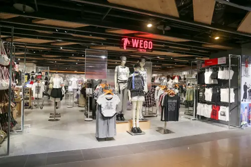 ▲WEGO台灣首店空間近百坪，商品琳瑯滿目。（圖／WEGO提供）
