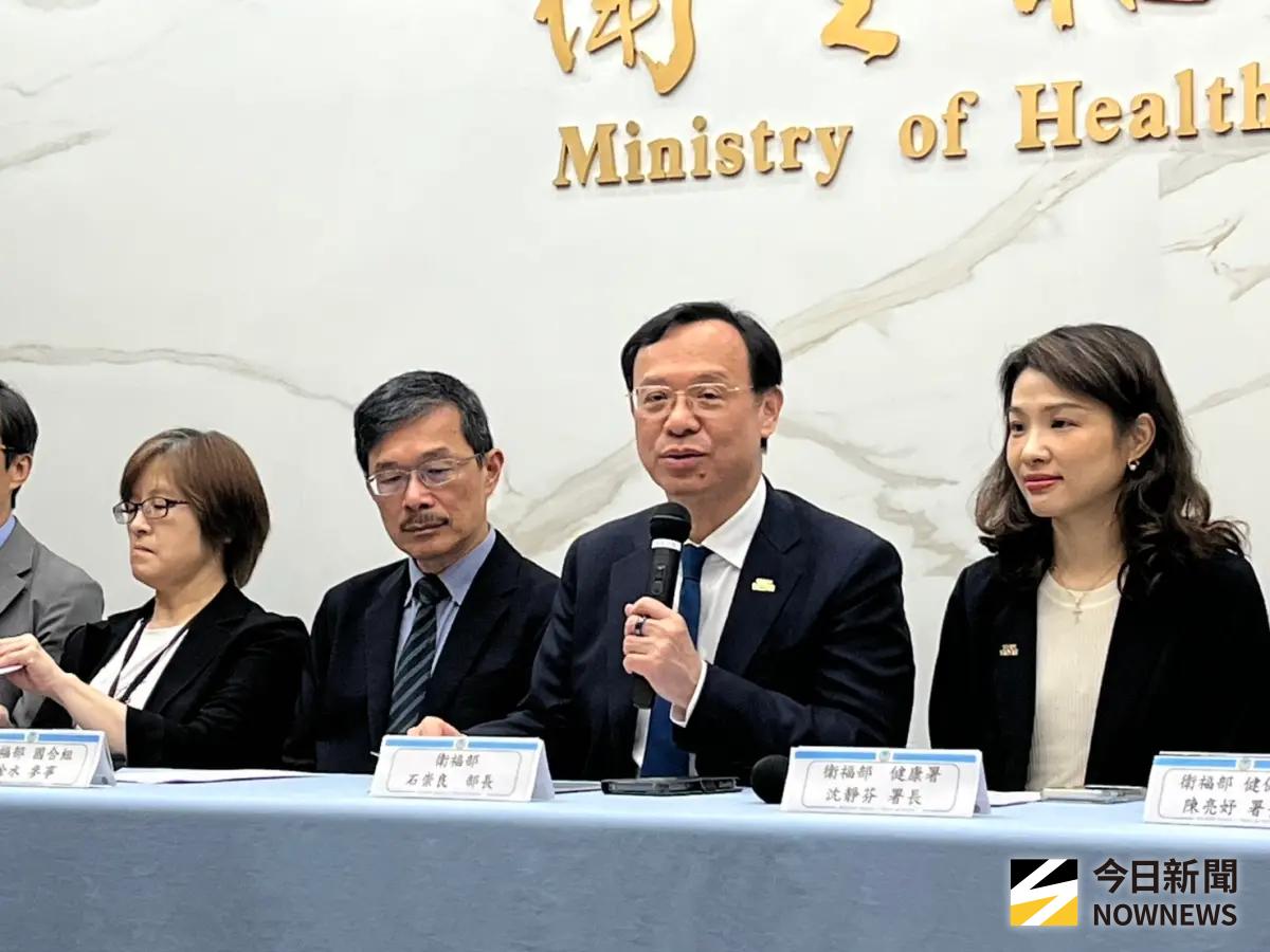▲對於「持有」電子煙尚無明確罰則，衛福部將修正草案規劃未來除可依法沒入外，比照使用行為，處新台幣2千元至1萬元罰鍰。（圖／記者張乃文攝）