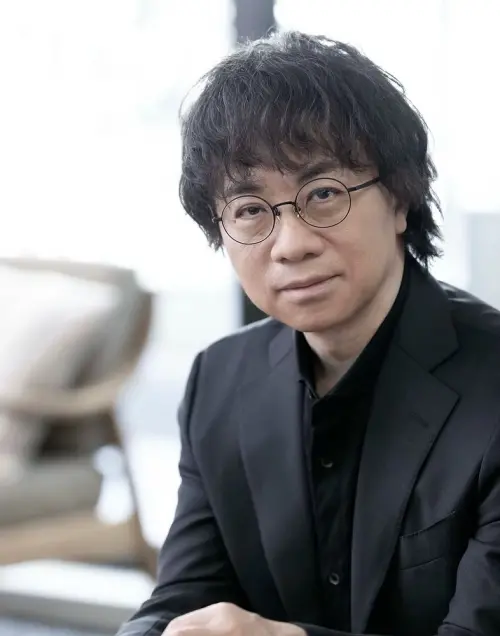 ▲曾於《達文西》連載《秒速5公分》、《言葉之庭》小說版的動畫導演新海誠，在停刊消息曝光後發文表達不捨。（圖／翻攝自新海誠官方網站）