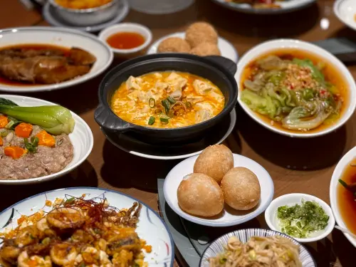 ▲「悅香樓」菜色多元，小點、大菜兼備。（圖／記者葉盛耀攝）
