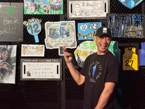 22年鐵粉應援牌登林志傑特展！本尊曾去引退賽　親吐瘋狂追星故事