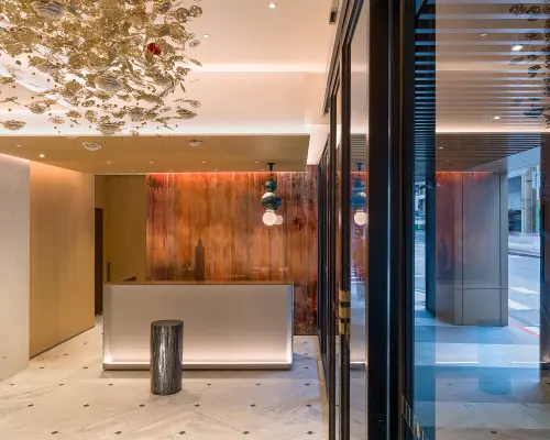 ▲「亞士都精品酒店」（Everstar Hotel），坐落於林森北路與六條通交叉口，距離捷運中山站550公尺。（圖／亞士都精品酒店提供）