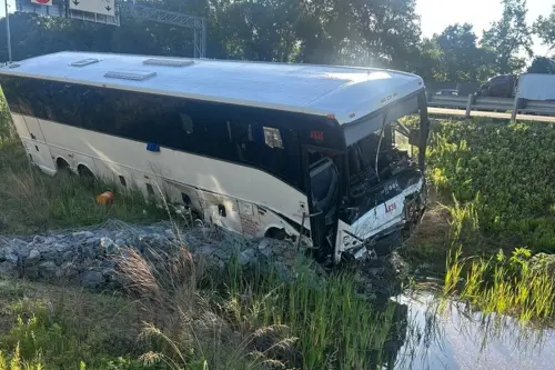 美國維州車禍5死44傷！中國裔巴士司機不懂英文　交長：不可接受
