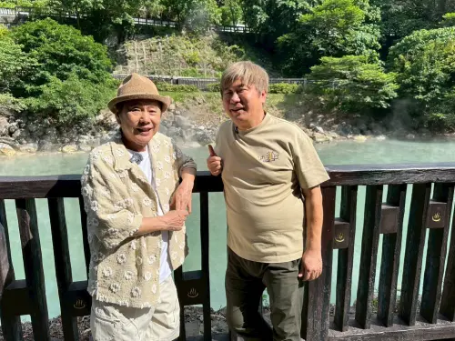 ▲黃西田（左）再度受邀到節目《下面一位》，與胡瓜（右）光問路就頻頻卡關。（圖／下面一位提供）