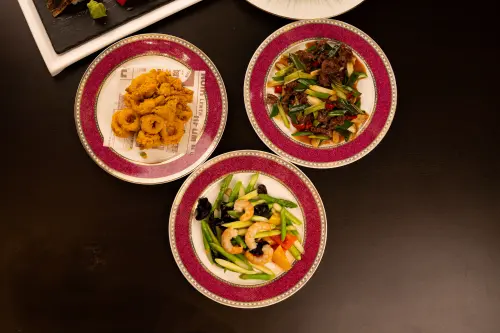 ▲「8+9 吧食酒」將台式熱炒的豪邁鍋氣、與海鮮、生魚片、砂鍋粥完美融合，一次滿足 。（圖／業者提供）