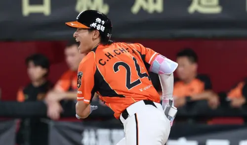 影／陳傑憲運氣有夠差！強勁平飛球卻變美技雙殺　罕見懊惱摔球棒