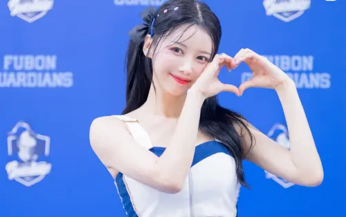 娛樂搶先看／李雅英開腿跳舞挨轟低俗、王菲現身謝霆鋒演唱會放閃