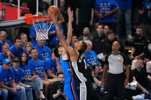 NBA西區決賽搶七LIve／馬刺32：25領先雷霆　首節2隊無人得分上雙