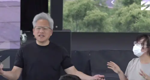 輝達員工嫁聯發科老公！黃仁勳笑虧：我們自己人這麼多妳找不到啊