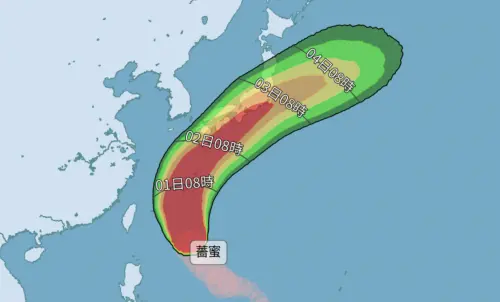 ▲薔蜜颱風轉彎北上，對台灣無直接影響，但外圍環流會導致北部、宜蘭出現雨勢。（圖／中央氣象署）