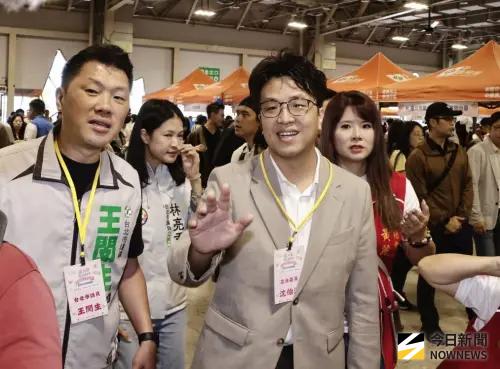 民調落後蔣萬安28％　沈伯洋坦言體感是如此：大家真的不認識我