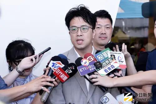 北市府假日發稿反擊　沈伯洋嘆：局處加班政治攻防不正常