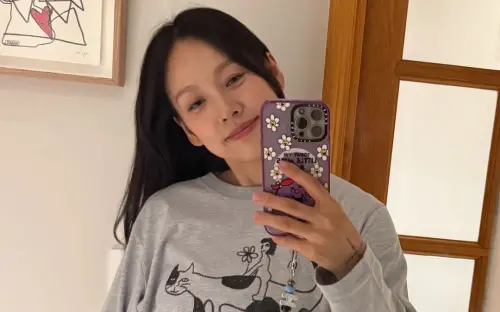 ▲李孝利（如圖）與李尚順夫妻檔，這次從《孝利家民宿》的老闆，化身為打工仔為劉在錫打工。（圖／翻攝自李孝利IG@lee_hyolee）