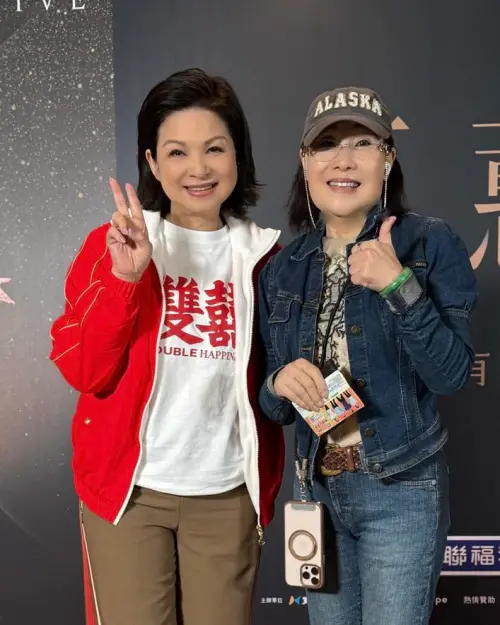 ▲楊貴媚（左）因為文英阿姨的關係和鄭琇月（右）結為好姐妹，情誼延續許多年。（圖／翻攝自楊貴媚臉書）
