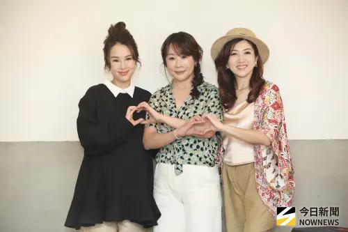▲連戰二媳婦路永佳（中）自創保養品排，好姐妹廖家儀（右）、主播張齡予（左）都來站台力挺。（圖／記者邱曾其攝影）