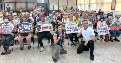 助長輩安全駕駛能力！高雄區監理所辦高齡換照一站式服務首航活動