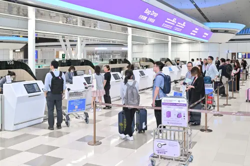 香港機場T2開幕！喝再睡5分鐘、嗨購物　爽玩扭蛋機、自助香水機