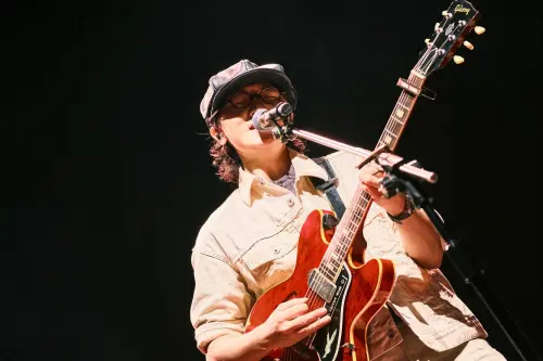 謝震廷是誰？金曲新人涉家暴案　昔爆欠債、憂鬱症纏身日吞19顆藥
