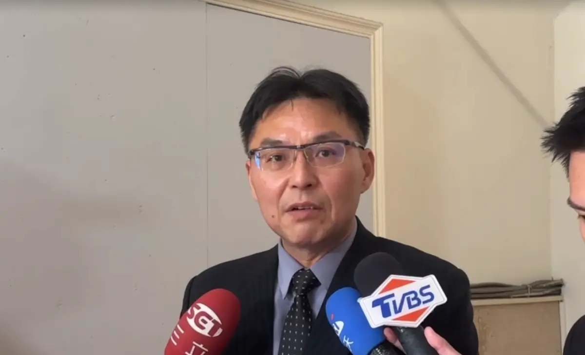 ▲民眾黨立委洪毓祥強調，在野早就踢爆T-34老舊。（圖／翻攝畫面）