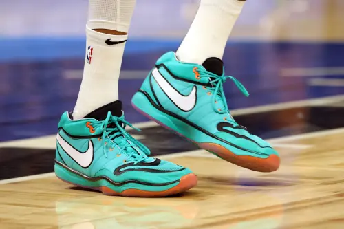 ▲文班亞馬目前雖是Nike G.T.實戰系列的核心代言人並擁有專屬Logo，但至今仍未推出個人簽名鞋款，這勢必將成為他與各大品牌談判新合約的關鍵籌碼。（圖／路透／達志影像）
