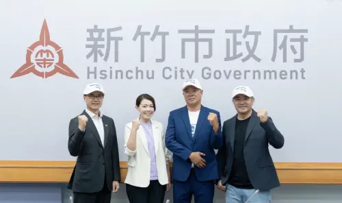 高虹安搞錯稱張泰山是捕手　新竹市府繼續拗：確實當過一場捕手
