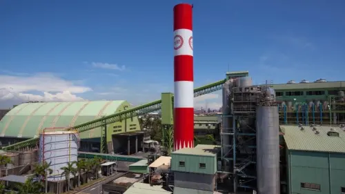 ▲台糖小港廠鍋爐由重油改燃天然氣，年減溫室氣體排放量超過2萬公噸，榮獲「台灣永續行動獎」銀獎。（圖／台糖公司提供）