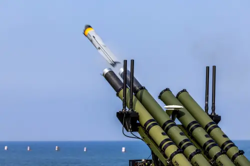 Altius-600M無人機首度射擊海上目標　命中率100%