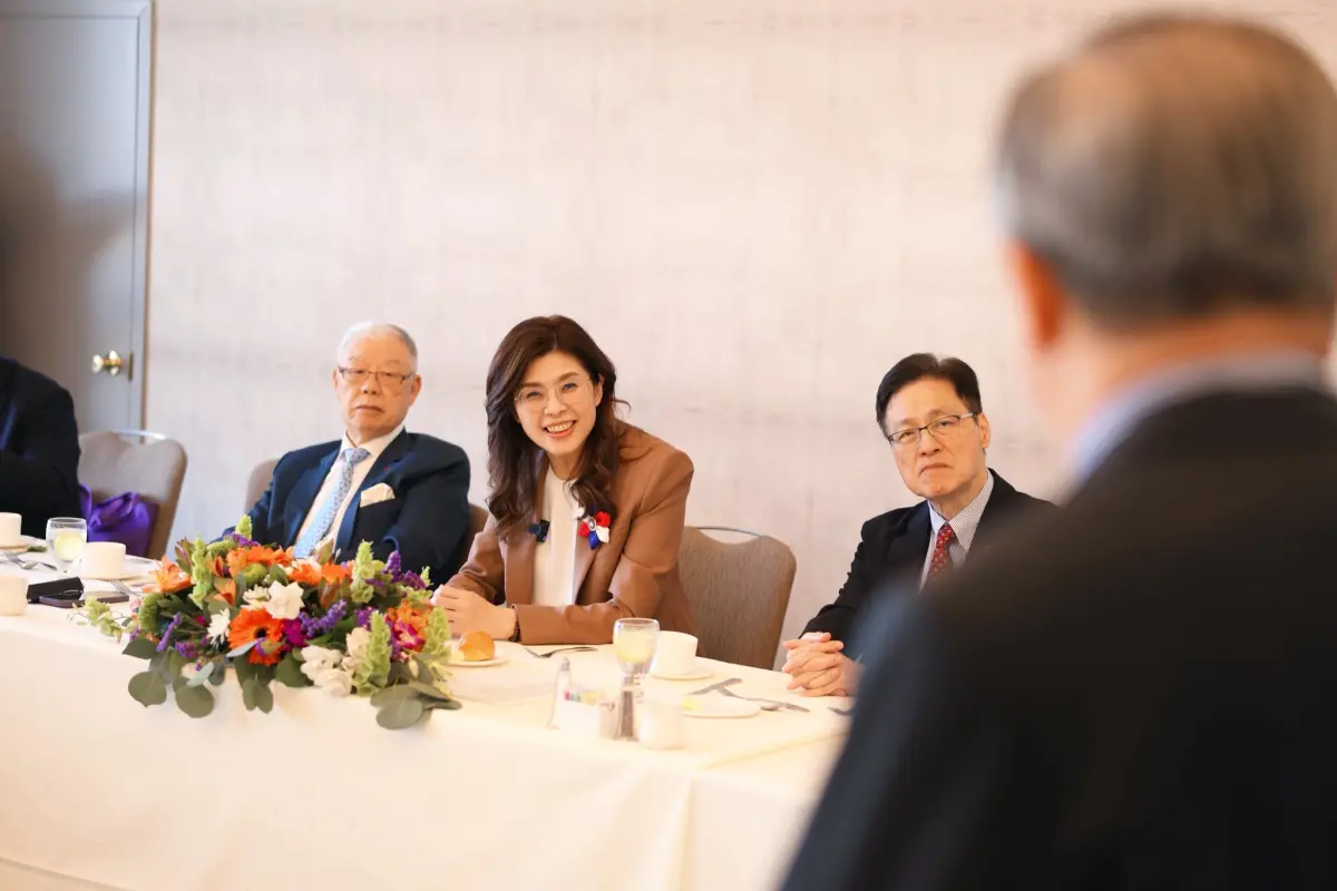 ▲國民黨主席鄭麗文訪美，傳出和哈佛大學學者閉門座談時，遭到「拷問」。（圖／國民黨提供）