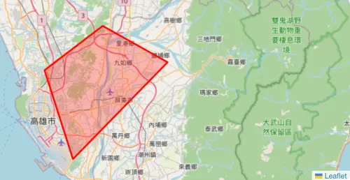 ▲大雷雨即時訊息，高雄、屏東有短延時強降雨發生，並伴隨較強陣風、閃電落雷。（圖／翻攝自中央氣象署）