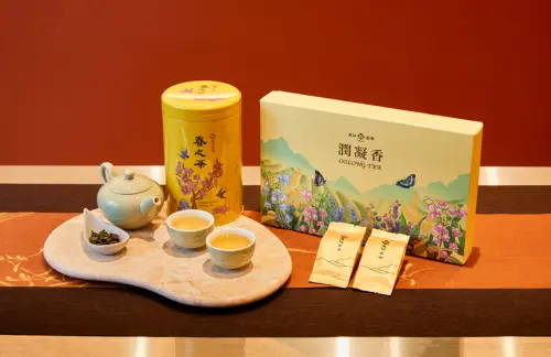 ▲穀雨前後採摘的「春之茶」，茶湯金黃透亮且散發清新淡雅花香，入口細緻柔和，完美展現春日專屬的風味。（圖／NOWNEWS攝）