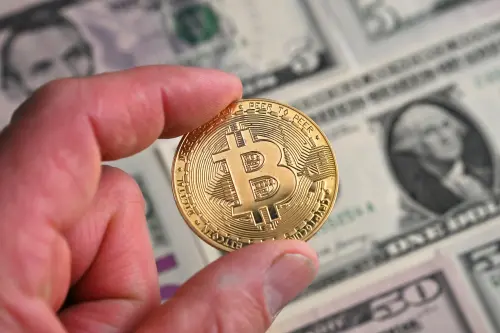 比特幣一度跌破6萬美！回到川普勝選前水準　從高點腰斬超過一半