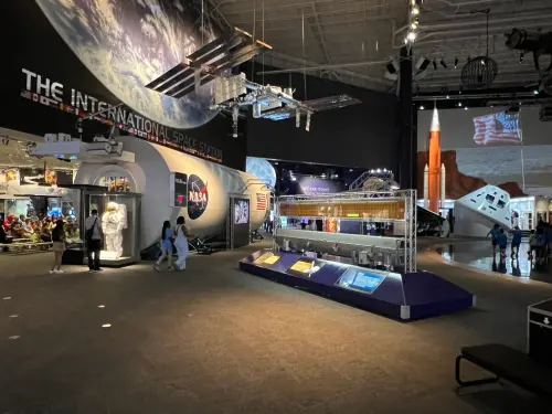 ▲續多年帶領台灣學童前進美國 NASA 宇航基地的「博森國際外語藝術學院」，今年暑假再辦太空營。（圖／主辦單位提供）