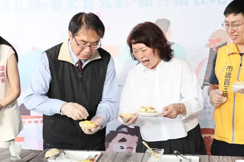 ▲ 市長黃偉哲也特別邀請嘉義市長黃敏惠到場助陣，期盼將府城特色美味直送嘉義。（圖／南市府提供）