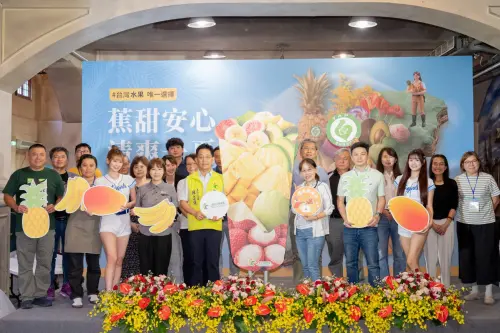 冷鏈加值串聯在地農產　農糧署推廣夏季鮮果與花卉美學
