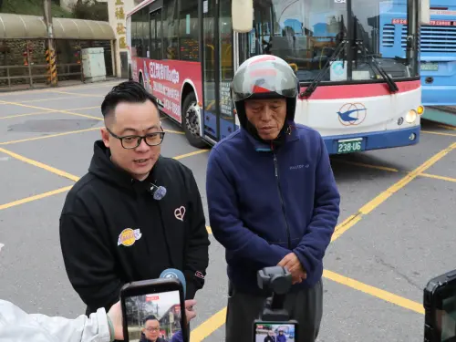砍基隆5000萬雙層巴士預算！童子瑋：拿來補貼司機、換新公車