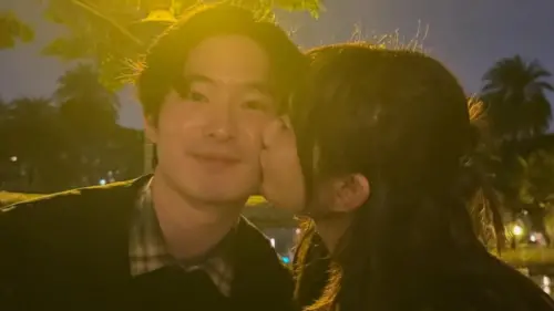 攝影師竇告白愛莉莎莎了！公開兩人親吻照：原來自己可以這麼幸運