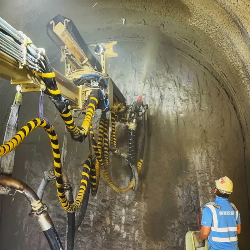    ▲一群長年在高溫、潮濕與未知風險中前行的隧道職人與隧道工程拚搏，「我們是在跟隧道商量。」（圖／經濟部提供）  